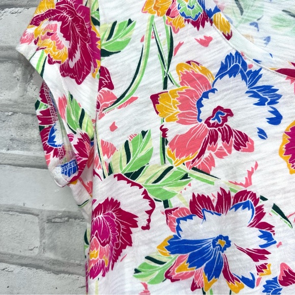 GAP Easy Tee Women's Multicolor Floral Scoop Neck Short Sleeve T-Shirt - NWT - Picture 4 of 6